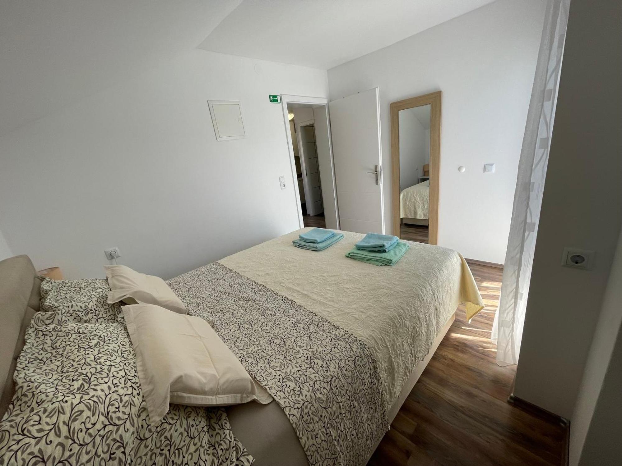 Apartman Boja Vir Exteriör bild